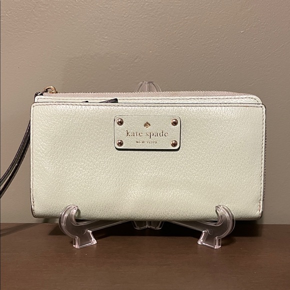 kate spade Handbags - Kate Spade Light Ocean Blue Wallet